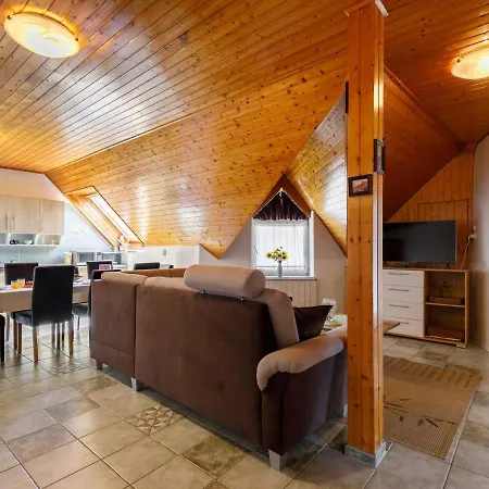 Kuesz By Interhome *