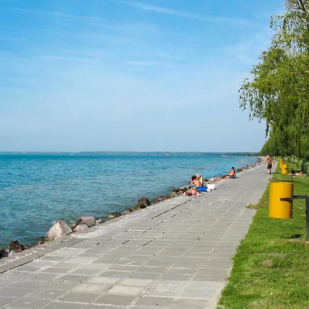Apartamento Kuesz By Interhome Siófok